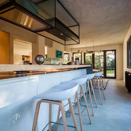 Paradise Keyweek With Pool Fireplace Near The Beach In Villa *