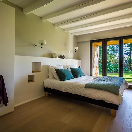 Paradise Keyweek With Pool Fireplace Near The Beach In Villa Bidart